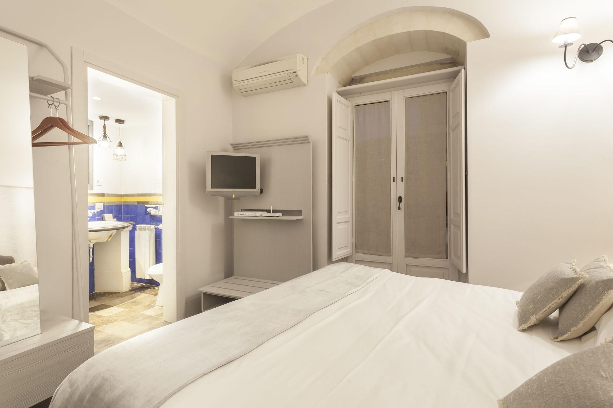 Locanda Don Serafino Historical Boutique Hotel Ragusa Exterior photo
