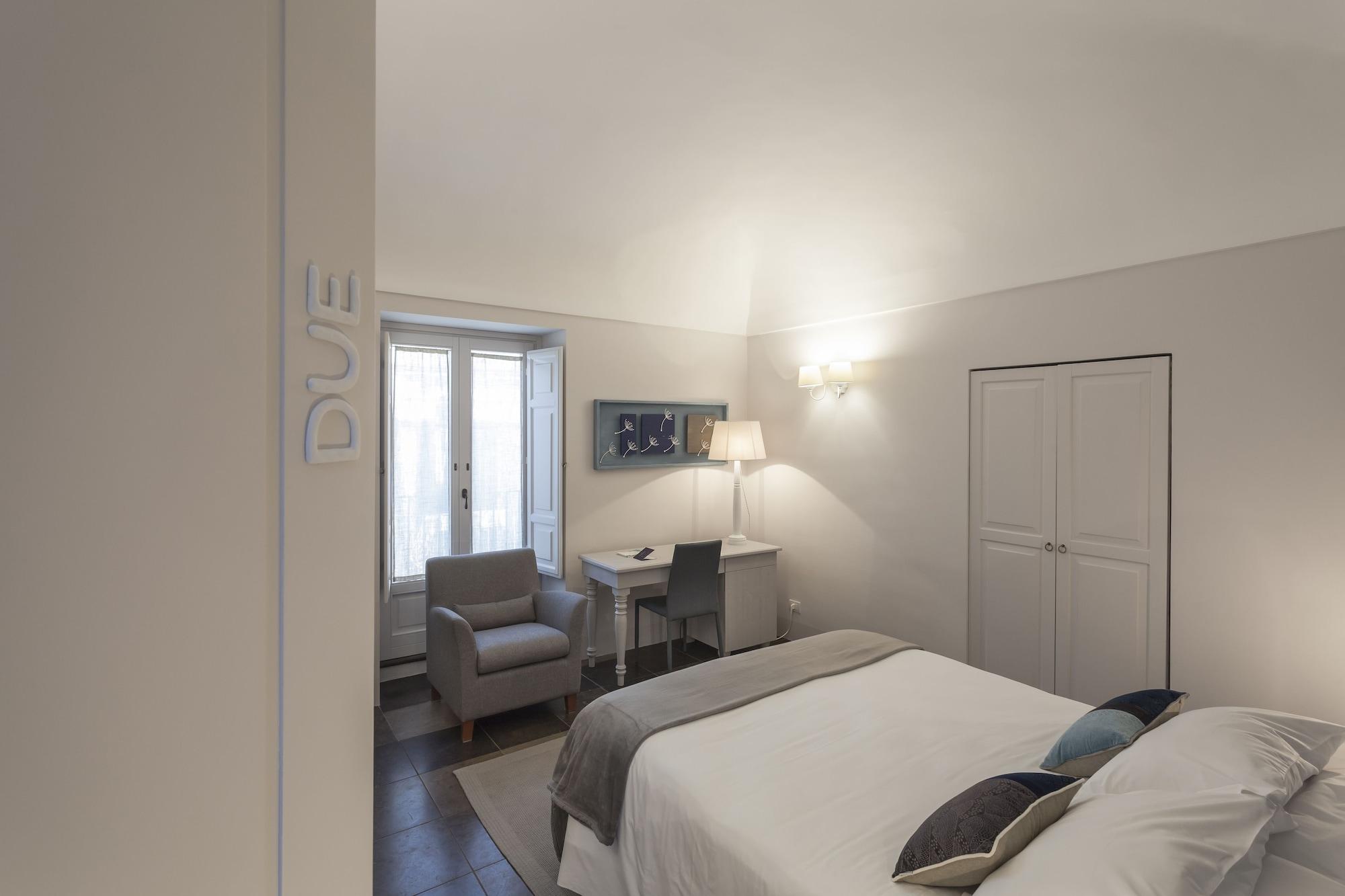 Locanda Don Serafino Historical Boutique Hotel Ragusa Exterior photo
