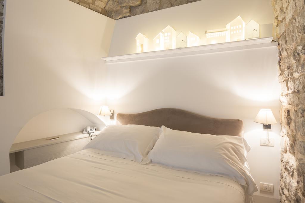Locanda Don Serafino Historical Boutique Hotel Ragusa Exterior photo